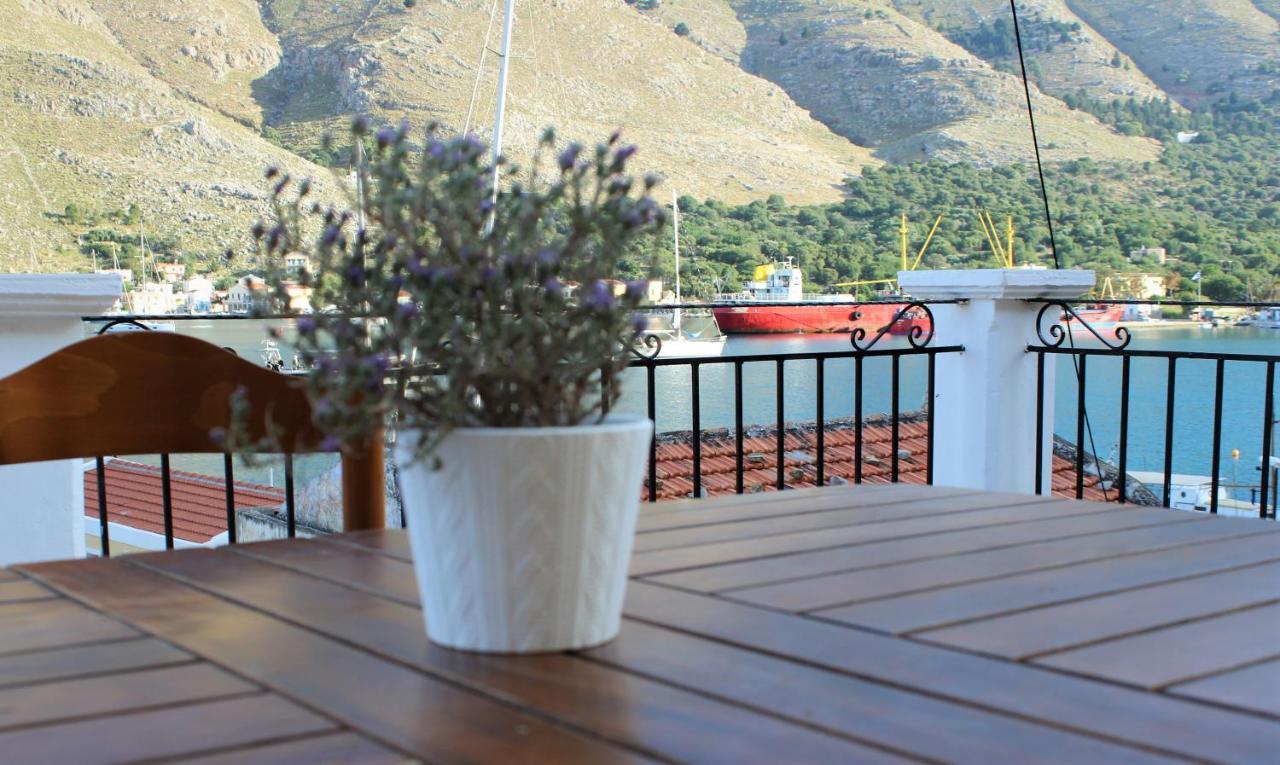 Gompos Apartment Simi Exterior foto